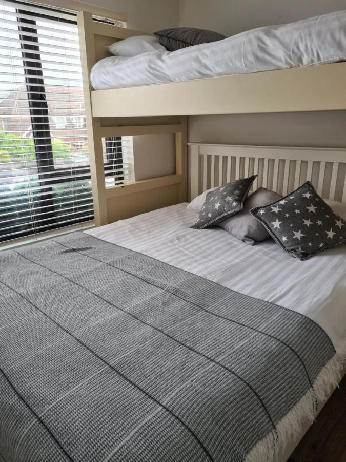 ゴールウェイ Mocha Newcastle Bed & Breakfast エクステリア 写真