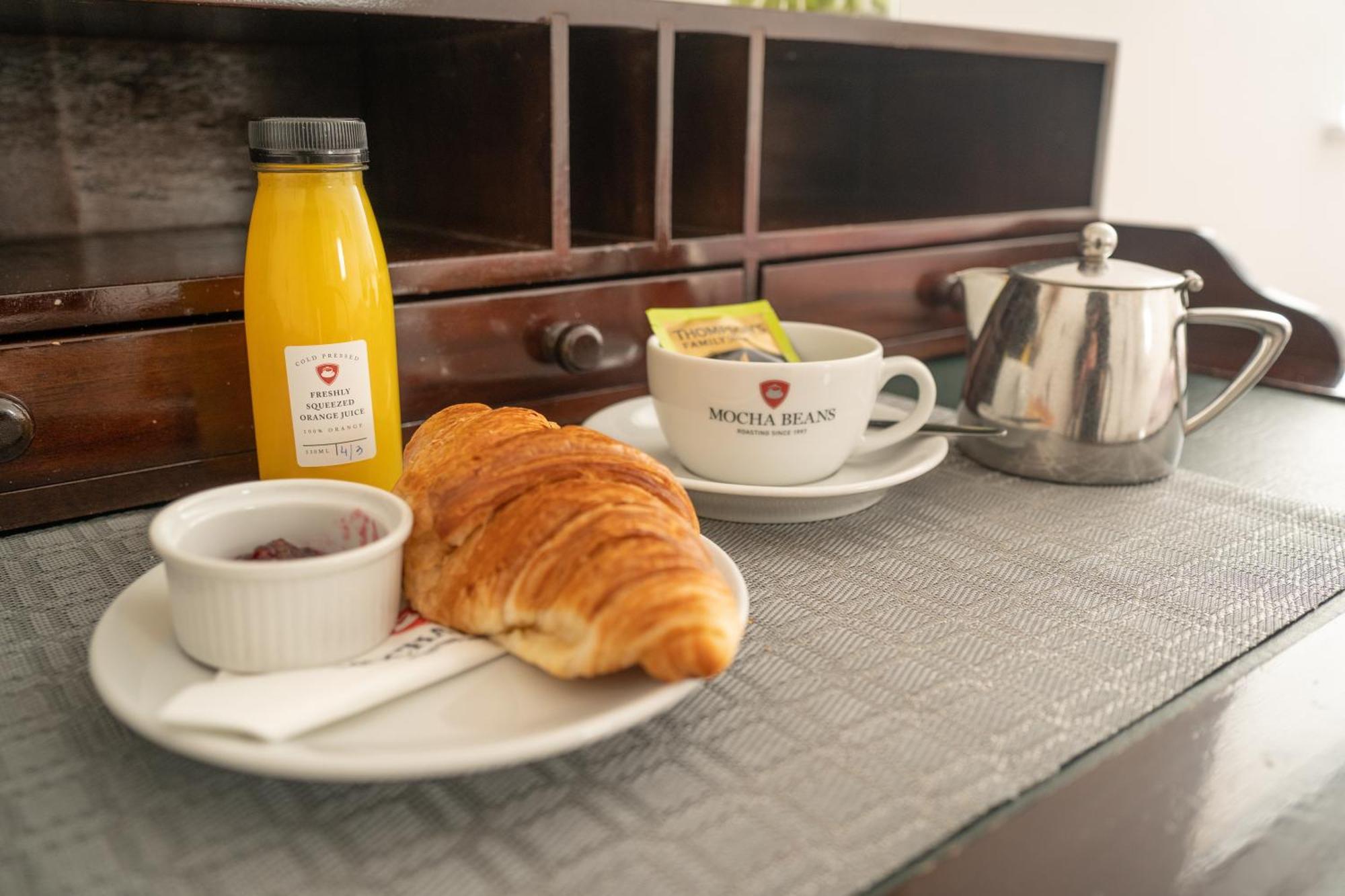 ゴールウェイ Mocha Newcastle Bed & Breakfast エクステリア 写真