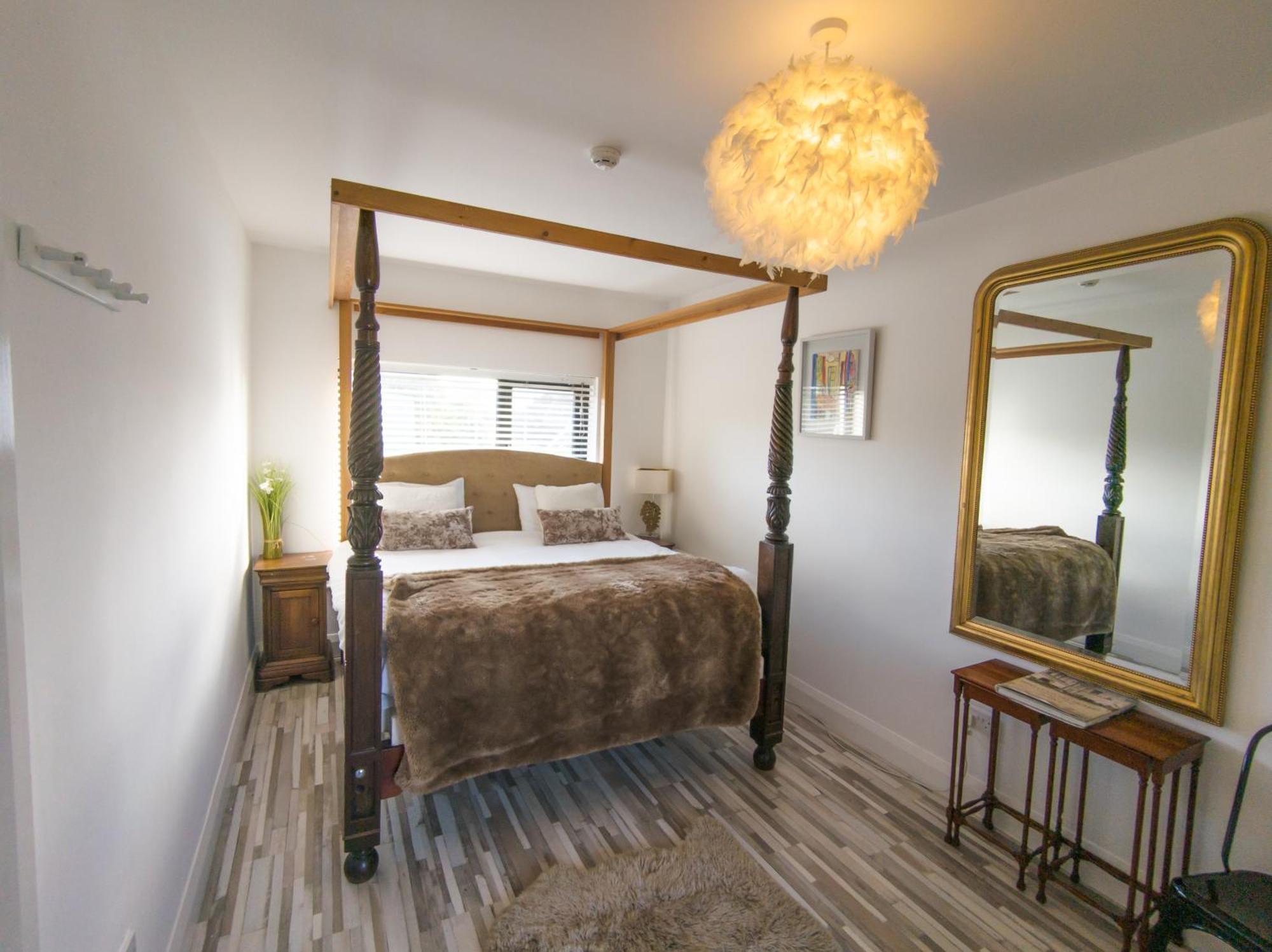ゴールウェイ Mocha Newcastle Bed & Breakfast エクステリア 写真