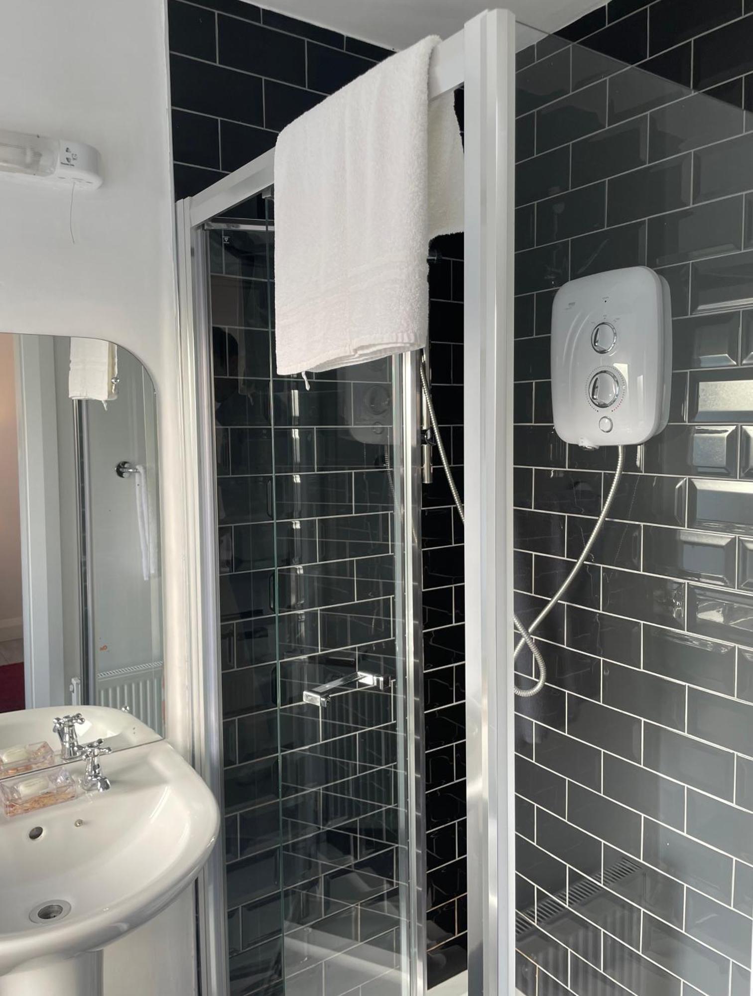 ゴールウェイ Mocha Newcastle Bed & Breakfast エクステリア 写真
