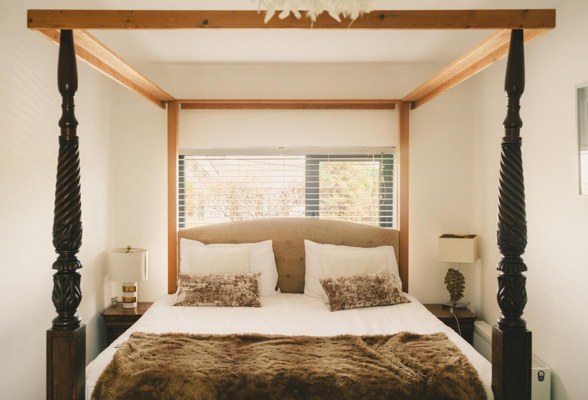 ゴールウェイ Mocha Newcastle Bed & Breakfast エクステリア 写真