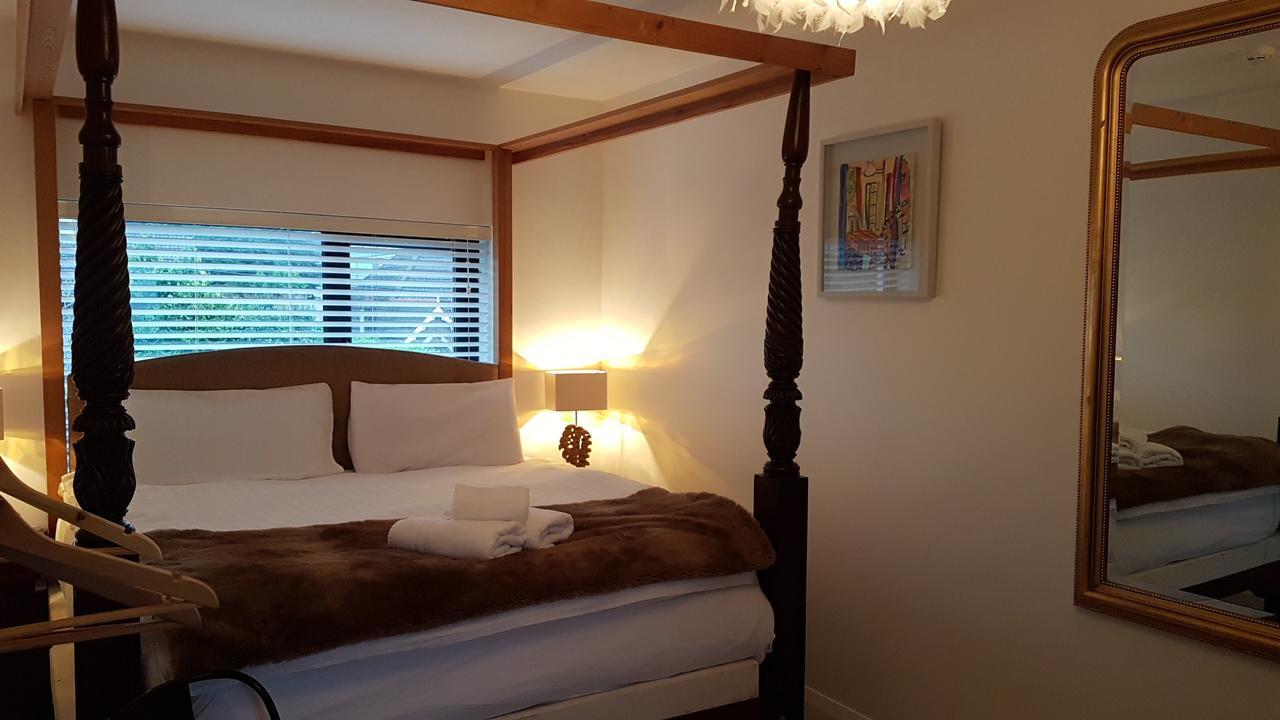 ゴールウェイ Mocha Newcastle Bed & Breakfast エクステリア 写真